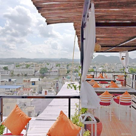 Hotel Udai Niwas By The Lake Udaipur Exterior foto