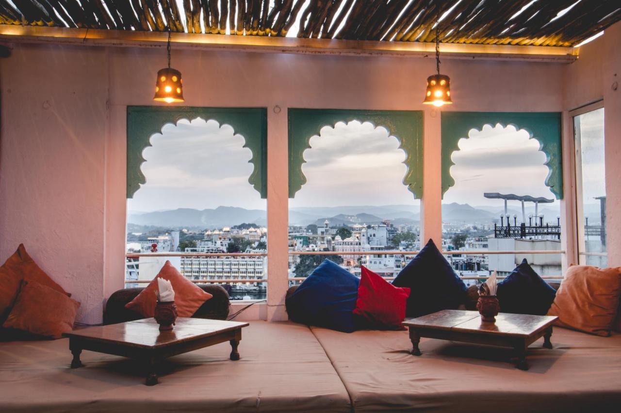 Hotel Udai Niwas By The Lake Udaipur Exterior foto