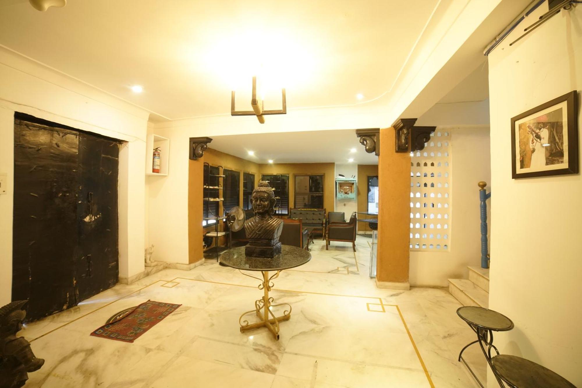 Hotel Udai Niwas By The Lake Udaipur Exterior foto