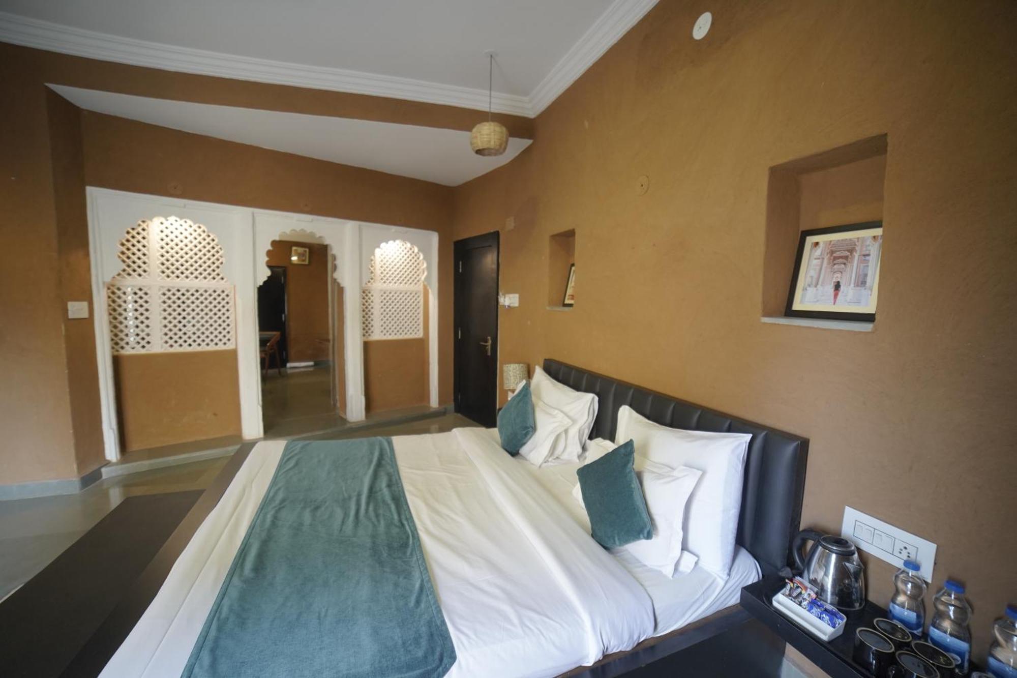 Hotel Udai Niwas By The Lake Udaipur Exterior foto