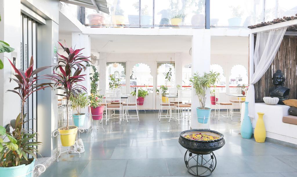 Hotel Udai Niwas By The Lake Udaipur Exterior foto