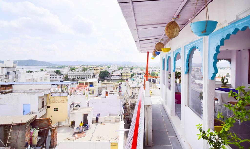Hotel Udai Niwas By The Lake Udaipur Exterior foto